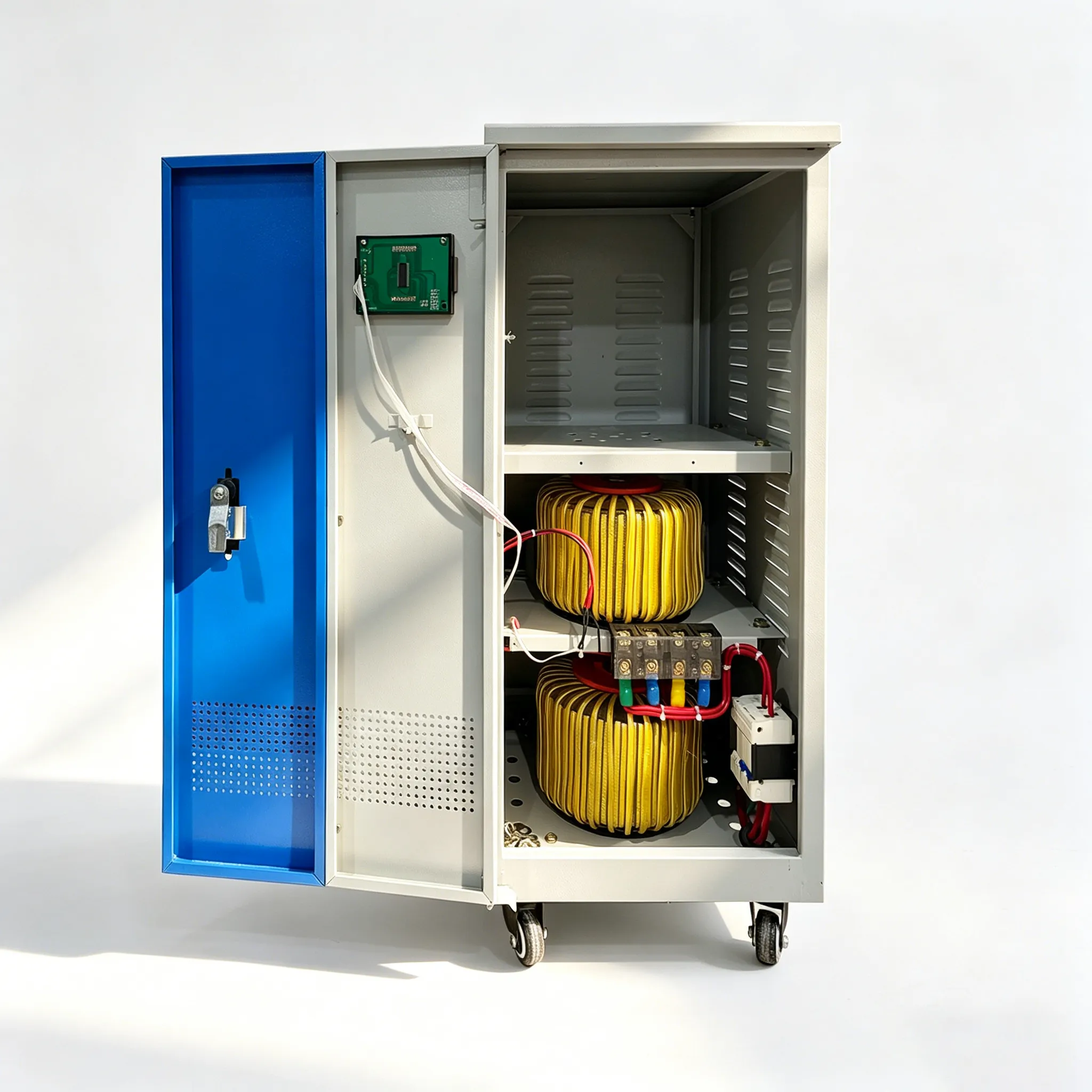 Internal structure of SVC-15KVA single phase voltage stabilizer